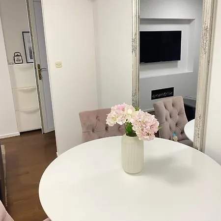 Sweet Flat With 2 Bedrooms Croatia Apartman