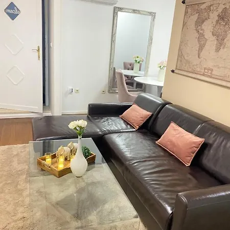 Sweet Flat With 2 Bedrooms Croatia *