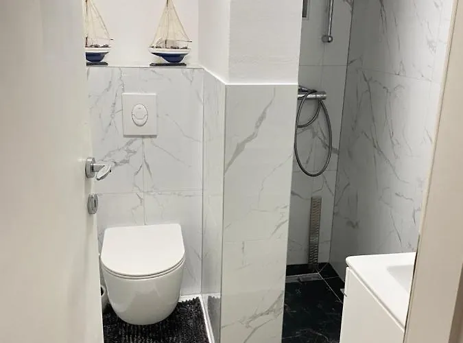 Sweet Flat With 2 Bedrooms Croatia * Split