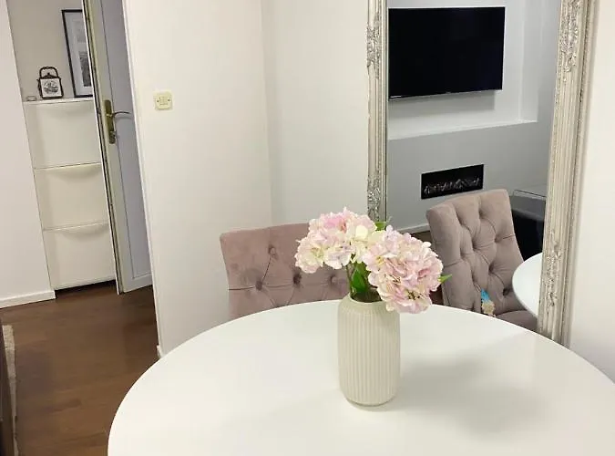 Sweet Flat With 2 Bedrooms Croatia Apartament