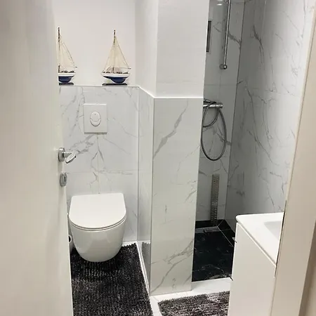 Sweet Flat With 2 Bedrooms Croatia * Split